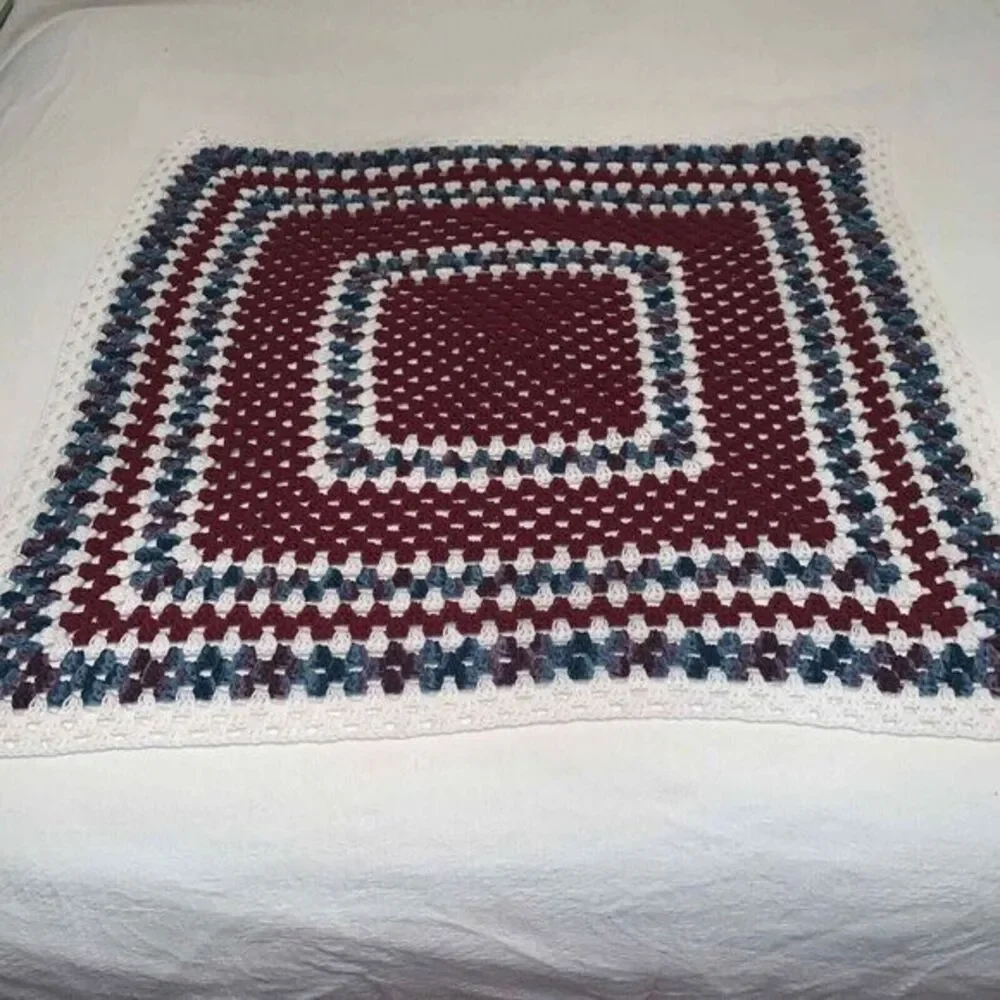 Vintage Handmade Granny Square Crochet Afghan Blanket‎ Lap Throw 44